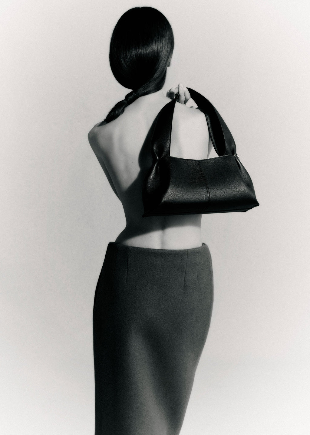 Numéro Neuf East West - Textured Black